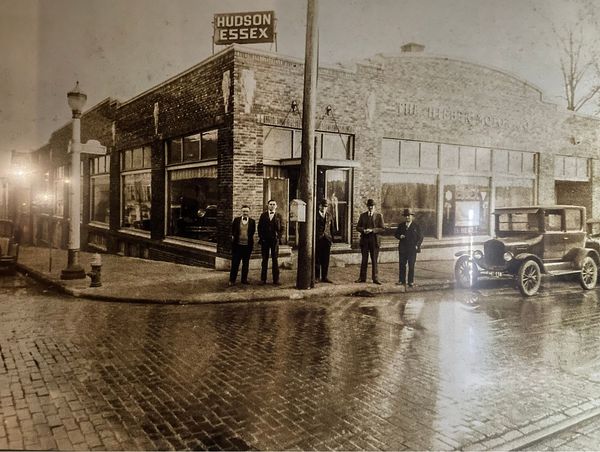 Hudson Essex Dealership Mansfield, Ohio.jpg